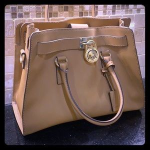 Michael Kors Tote